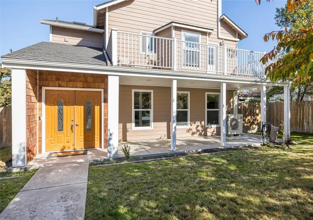 Photo 2 of Single family home for sale at 1327 Caroline St, Port Angeles, WA 98362 | MLS# NWM2598595 | Listing updated on 2026-10-28