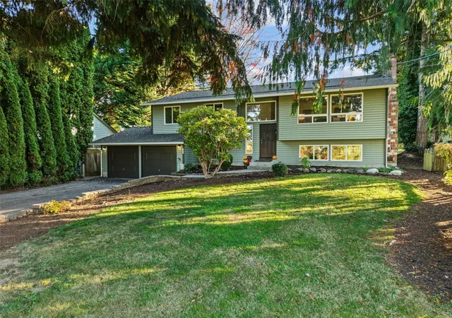 Single family home for sale at 13806 80th Street SE, Snohomish, WA 98290 | MLS# NWM2598596