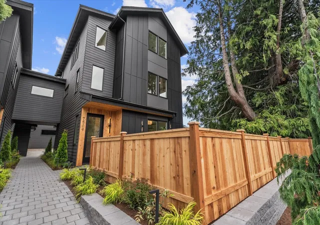 Photo 2 of Condo for sale at 7509 12th Avenue Sw, Seattle, WA 98106 | MLS# NWM2598616 | Listing updated on 2026-10-28