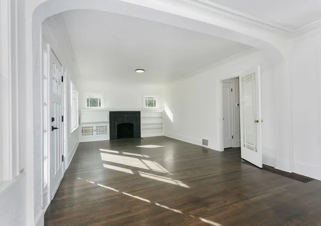 Photo 4 of Single family home for sale at 511 S 35th Street, Tacoma, WA 98418 | MLS# NWM2598628 | Listing updated on 2026-10-29