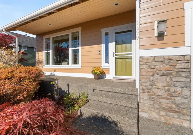 Photo 2 of Single family home for sale at 1699 Vista Loop SW, Tumwater, WA 98512 | MLS# NWM2598630 | Listing updated on 2026-10-28