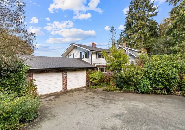 Photo 3 of Single family home for sale at 1717 Markham Ave NE, Tacoma, WA 98422 | MLS# NWM2598638 | Listing updated on 2026-10-30