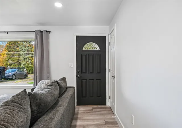 Photo 4 of Single family home for sale at 1649 S 223rd Street, Des Moines, WA 98198 | MLS# NWM2598648 | Listing updated on 2026-10-29
