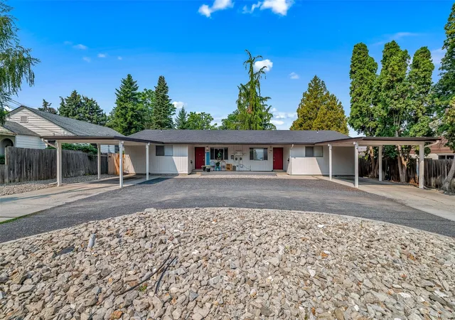 Photo 4 of House for sale at 120 N Miller St, Wenatchee, WA 98801 | MLS# NWM2598658 | Listing updated on 2026-10-28