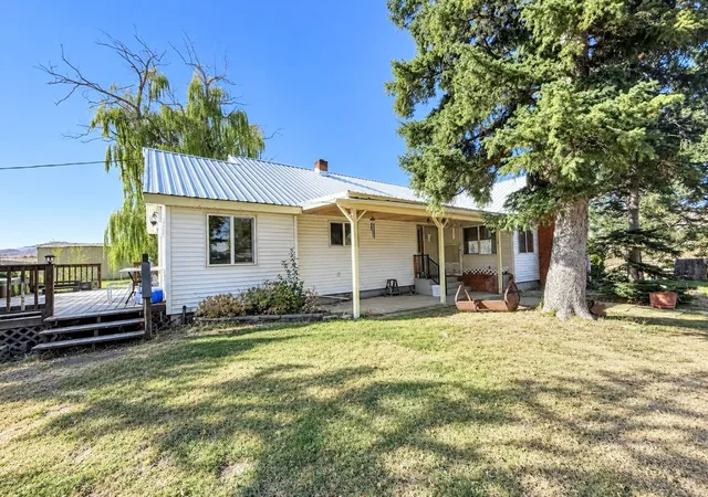 Photo 3 of Single family home for sale at 1548 Old Hwy 97, Okanogan, WA 98840 | MLS# NWM2598659 | Listing updated on 2026-10-29