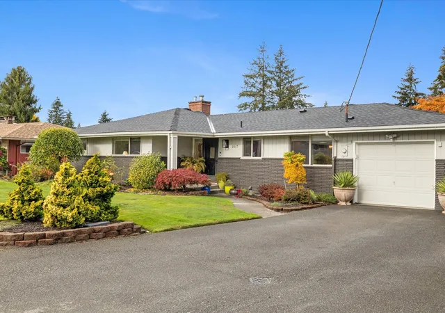 Single family home for sale at 2517 Helena Ln, Everett, WA 98208 | MLS# NWM2598663