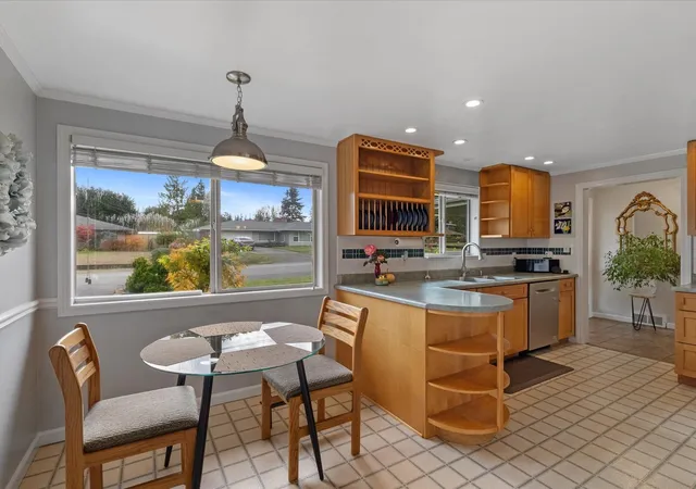 Photo 3 of Single family home for sale at 2517 Helena Ln, Everett, WA 98208 | MLS# NWM2598663 | Listing updated on 2026-10-29