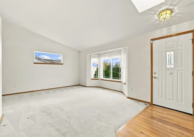 Photo 3 of Single family home for sale at 17505 Highland View Dr, Arlington, WA 98223 | MLS# NWM2598677 | Listing updated on 2026-10-29