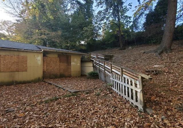 Photo 4 of Single family home for sale at 911 Allen Dr, Kelso, WA 98626 | MLS# NWM2598727 | Listing updated on 2026-10-28
