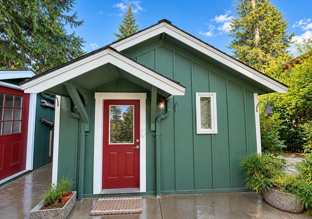 Single family home for sale at 9986 NE Ewing St, Bainbridge Island, WA 98110 | MLS# NWM2598759