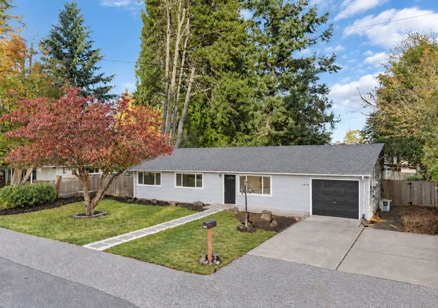 Photo 2 of Single family home for sale at 1918 Mccormick St Ne, Olympia, WA 98506 | MLS# NWM2598764 | Listing updated on 2026-10-29