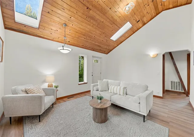 Photo 4 of Single family home for sale at 3914 Lakeway Dr, Bellingham, WA 98229 | MLS# NWM2598765 | Listing updated on 2026-10-29