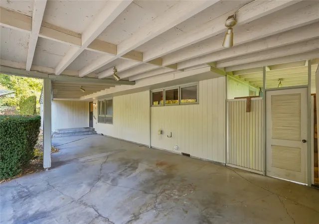 Photo 3 of Single family home for sale at 500 Linda Ln, Ellensburg, WA 98926 | MLS# NWM2598785 | Listing updated on 2026-10-28