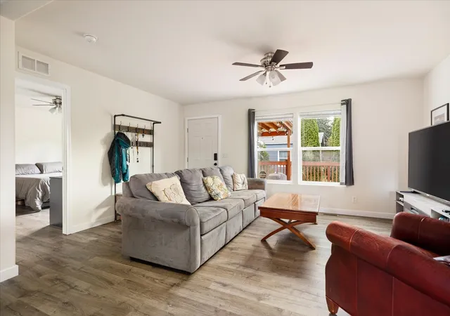 Photo 3 of Manufactured home for sale at 4260 Northgate Dr, Oak Harbor, WA 98277 | MLS# NWM2598794 | Listing updated on 2026-10-28