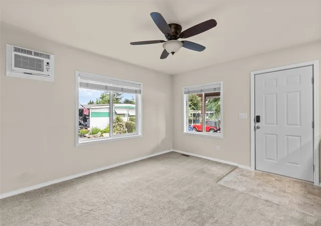 Photo 3 of Manufactured home for sale at 14322 Admiralty Way #12, Lynnwood, WA 98087 | MLS# NWM2598797 | Listing updated on 2026-10-28