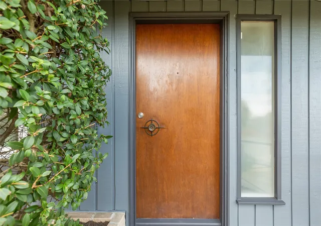 Photo 3 of Single family home for sale at 10311 61st Avenue S, Seattle, WA 98178 | MLS# NWM2598824 | Listing updated on 2026-10-29