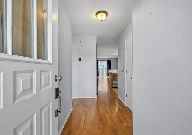 Photo 4 of Single family home for sale at 1141 NE Cordero Pl, Oak Harbor, WA 98277 | MLS# NWM2598850 | Listing updated on 2026-10-29