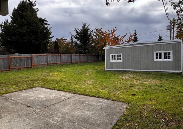Photo 4 of Single family home for sale at 1404 E 3rd Street, Port Angeles, WA 98362 | MLS# NWM2598856 | Listing updated on 2026-10-28