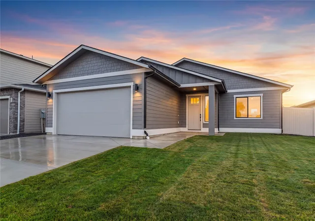 Photo 1 of Single family home for sale at 2548 5th Street Se, East Wenatchee, WA 98802 | MLS# NWM2598873 | Listing updated on 2026-10-29