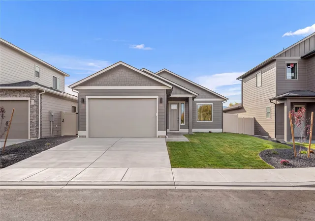 Photo 2 of Single family home for sale at 2548 5th Street SE, East Wenatchee, WA 98802 | MLS# NWM2598873 | Listing updated on 2026-10-29