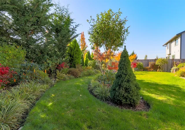 Photo 3 of Single family home for sale at 3360 Terry Ln, Enumclaw, WA 98022 | MLS# NWM2598884 | Listing updated on 2026-10-29