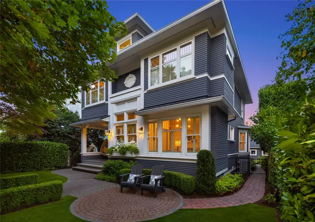 Photo 1 of Single family home for sale at 716 15th Avenue E, Seattle, WA 98112 | MLS# NWM2598885 | Listing updated on 2026-10-29