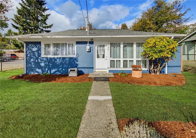 Photo 1 of Single family home for sale at 3504 NE 6th Street, Renton, WA 98056 | MLS# NWM2598889 | Listing updated on 2026-10-29