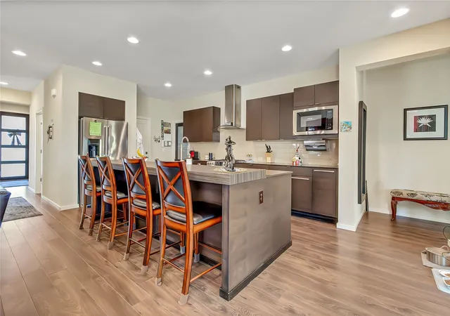 Photo 4 of Single family home for sale at 12067 SE 305th Place, Auburn, WA 98092 | MLS# NWM2598893 | Listing updated on 2026-10-28
