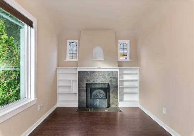 Photo 4 of Single family home for sale at 3313 S 7th Street, Tacoma, WA 98405 | MLS# NWM2598918 | Listing updated on 2026-10-29