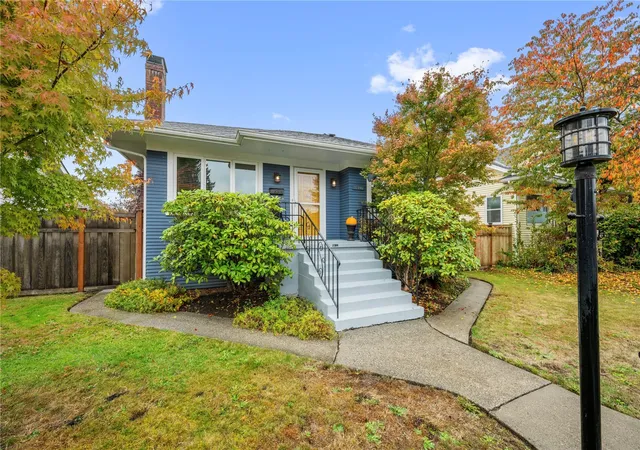 Photo 1 of Single family home for sale at 2306 Pine St, Everett, WA 98201 | MLS# NWM2598931 | Listing updated on 2026-10-29