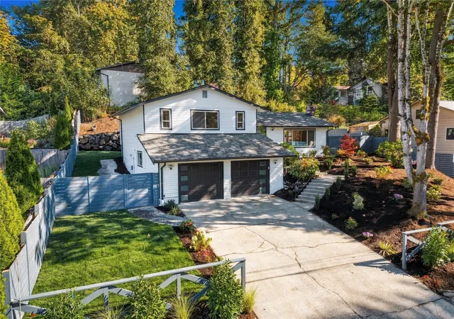 Single family home for sale at 10120 111th Avenue NE, Kirkland, WA 98033 | MLS# NWM2598942