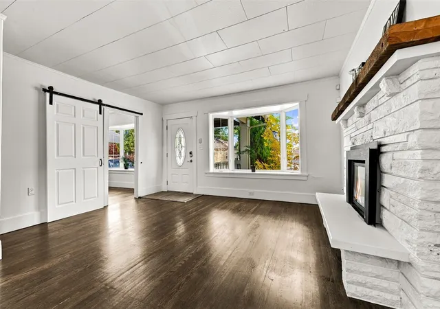 Photo 4 of Single family home for sale at 1218 North St, Sumner, WA 98390 | MLS# NWM2599010 | Listing updated on 2026-10-29