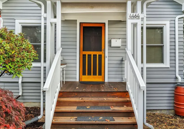 Photo 3 of Single family home for sale at 4464 Whitman Ave N, Seattle, WA 98103 | MLS# NWM2599028 | Listing updated on 2026-10-29