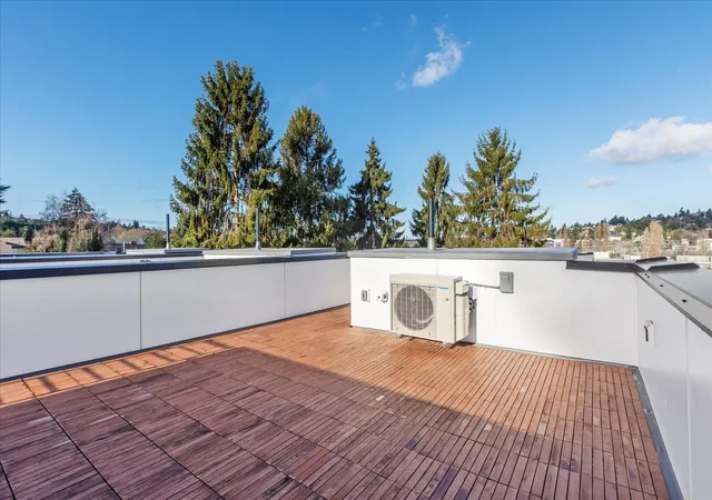 Photo 3 of Sale Pending at 3112 Queen Anne Ave N, Seattle, WA 98109 | MLS# NWM2599051 | Listing updated on 2026-10-28