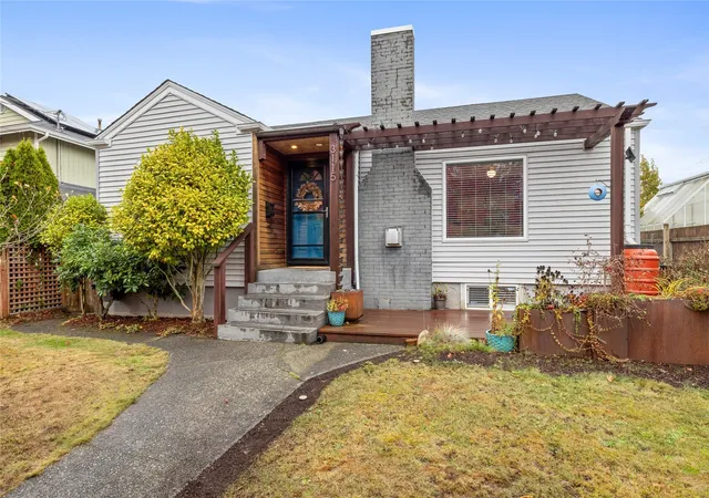 Single family home for sale at 3115 N Ferdinand St, Tacoma, WA 98407 | MLS# NWM2599058