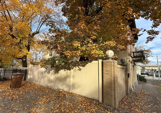 Photo 3 of Multi family home for sale at 518 S Maple, Spokane, WA 99204 | MLS# NWM2599067 | Listing updated on 2026-10-29