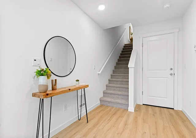 Photo 3 of Townhouse for sale at 1421 SW 111th Lane, Seattle, WA 98146 | MLS# NWM2599083 | Listing updated on 2026-10-28