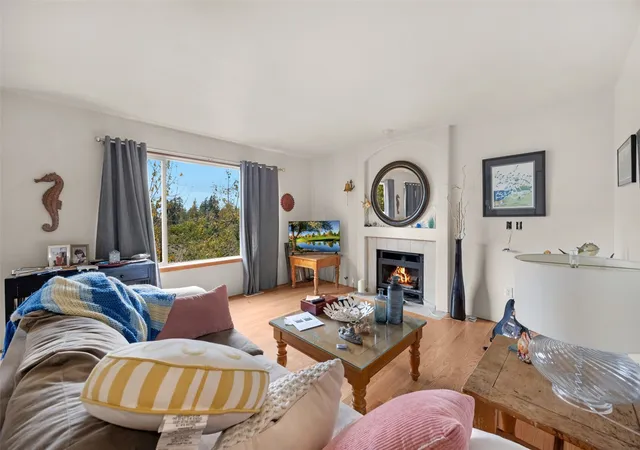 Photo 2 of Single family home for sale at 7208 81st, Marysville, WA 98270 | MLS# NWM2599134 | Listing updated on 2026-10-29