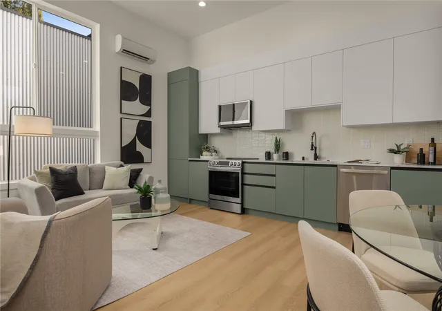 Photo 3 of Townhouse for sale at 3118 Queen Anne Ave N, Seattle, WA 98109 | MLS# NWM2599138 | Listing updated on 2026-10-29