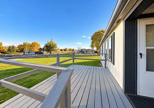 Photo 4 of Manufactured home for sale at 4834 Viking Rd NE, Moses Lake, WA 98837 | MLS# NWM2599142 | Listing updated on 2026-10-29