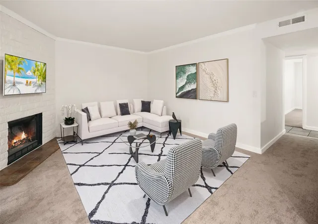 Condo for sale at 14014 Juanita Dr NE #B2, Kirkland, WA 98034 | MLS# NWM2599143