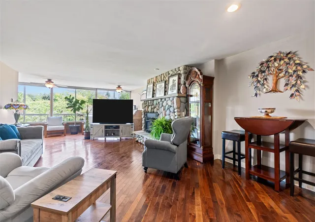 Photo 1 of Condo for sale at 10903 Glen Acres Dr S #B, Seattle, WA 98168 | MLS# NWM2599155 | Listing updated on 2026-10-29