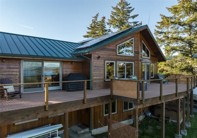 Photo 2 of Single family home for sale at 1249 Bakerview Rd, Lopez Island, WA 98261 | MLS# NWM2599230 | Listing updated on 2026-10-30