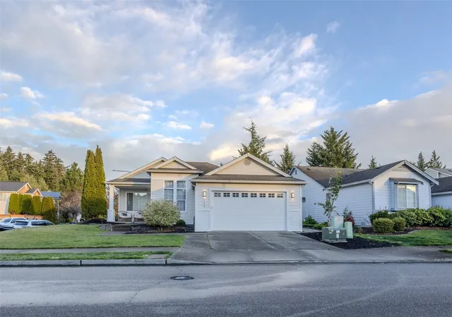 Single family home for sale at 6102 Olive Ave SE, Auburn, WA 98092 | MLS# NWM2599242
