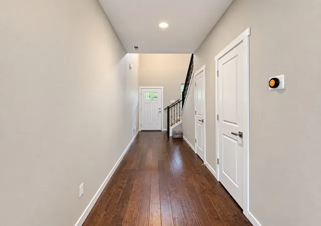 Photo 4 of Single family home for sale at 15718 2nd Lane W, Lynnwood, WA 98087 | MLS# NWM2599251 | Listing updated on 2026-10-29