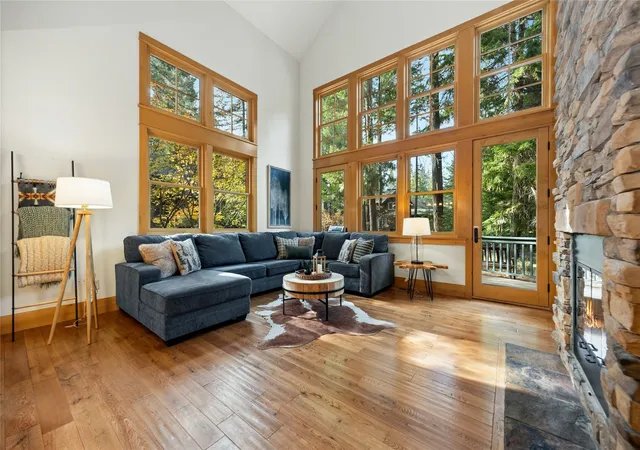 Photo 2 of Single family home for sale at 61 Elk Sedge Ct, Cle Elum, WA 98922 | MLS# NWM2599256 | Listing updated on 2026-10-29