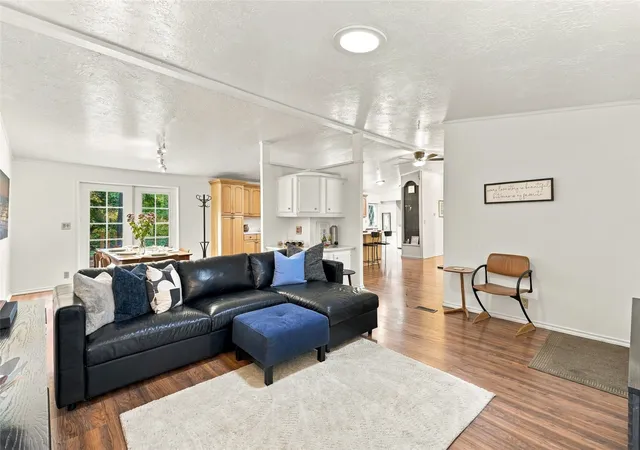 Photo 3 of Manufactured home for sale at 21909 Sweeney Rd SE, Maple Valley, WA 98038 | MLS# NWM2599265 | Listing updated on 2026-10-30