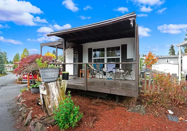 Photo 1 of Manufactured home for sale at 7301 Ne 175th Street #133, Kenmore, WA 98028 | MLS# NWM2599283 | Listing updated on 2026-10-31