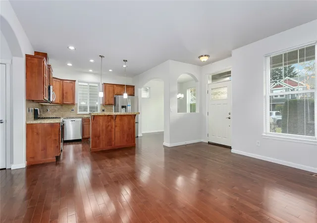 Photo 4 of Single family home for sale at 2415 46th Avenue SE, Puyallup, WA 98374 | MLS# NWM2599298 | Listing updated on 2026-10-30