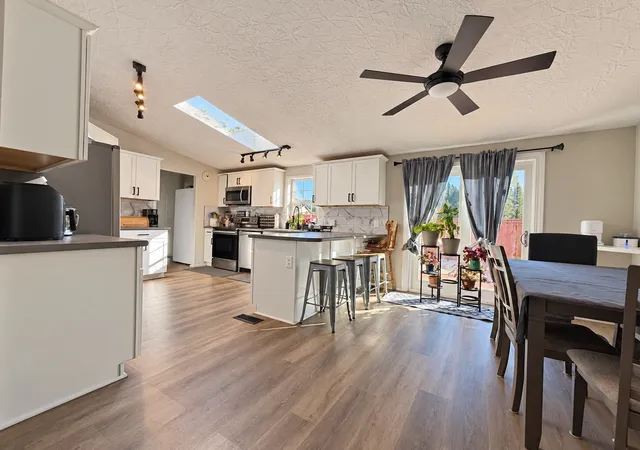 Photo 3 of Manufactured home for sale at 2499 S Flower Ave, Port Orchard, WA 98366 | MLS# NWM2599304 | Listing updated on 2026-10-30